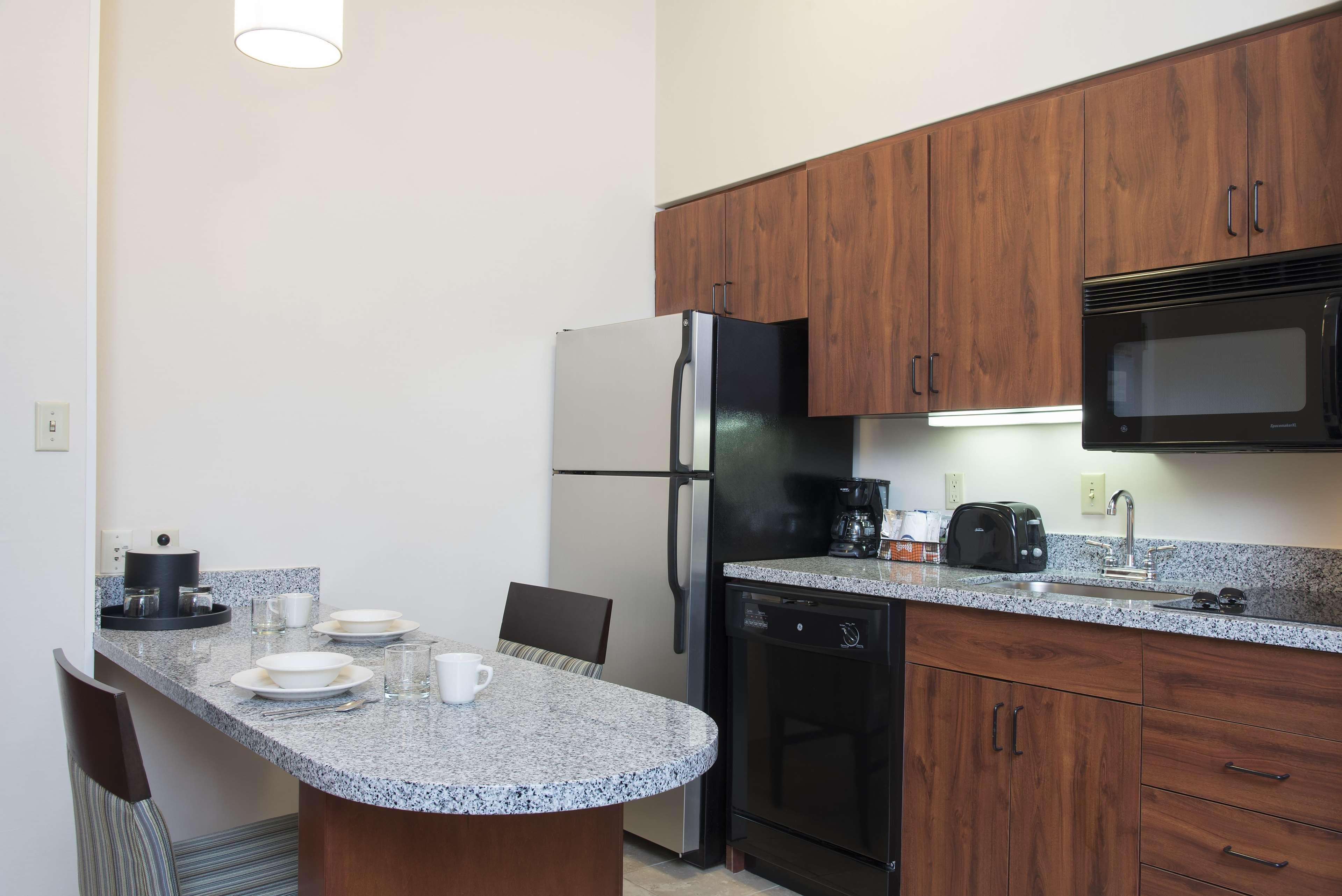 Hampton Inn & Suites Кокомо Екстериор снимка