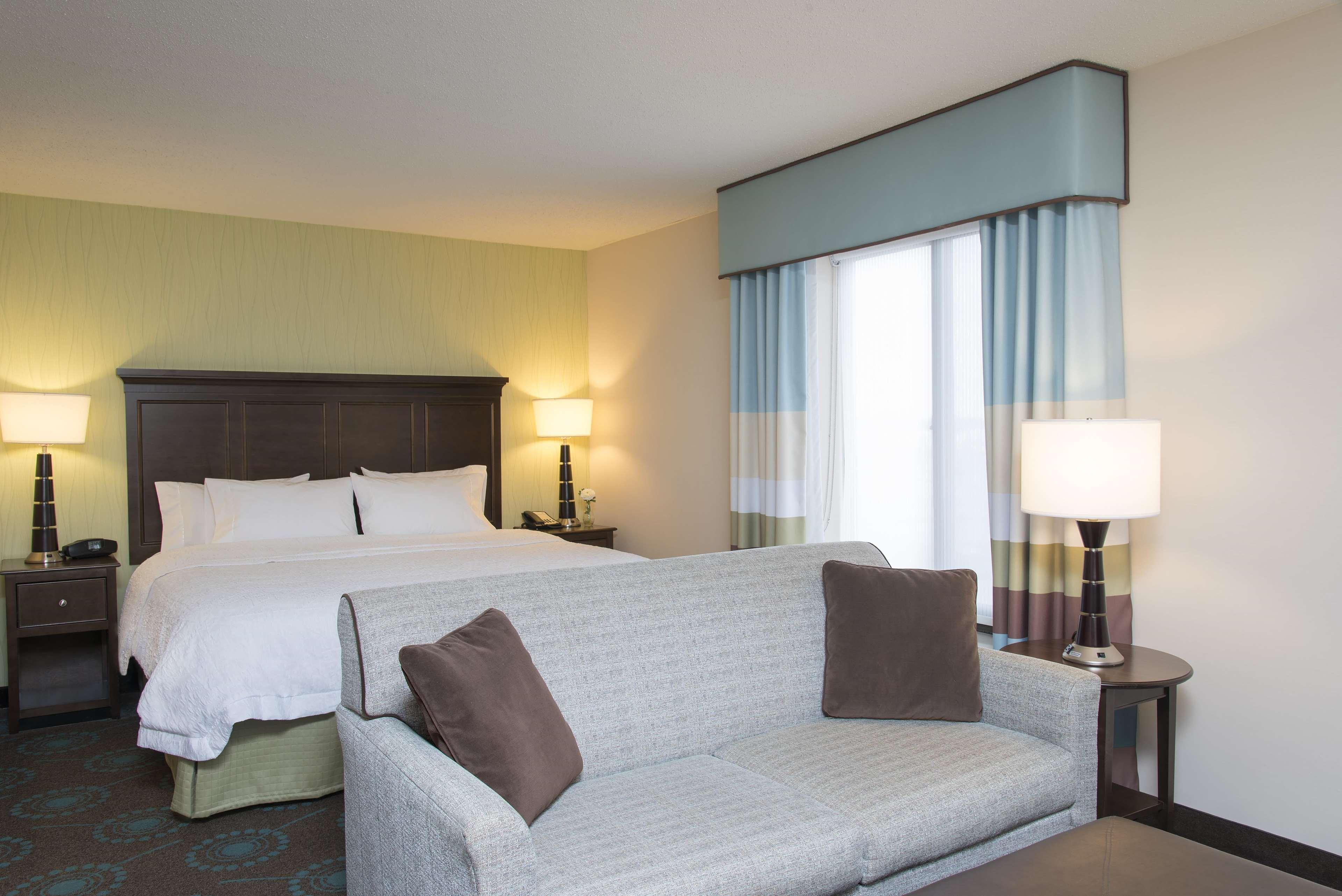 Hampton Inn & Suites Кокомо Екстериор снимка