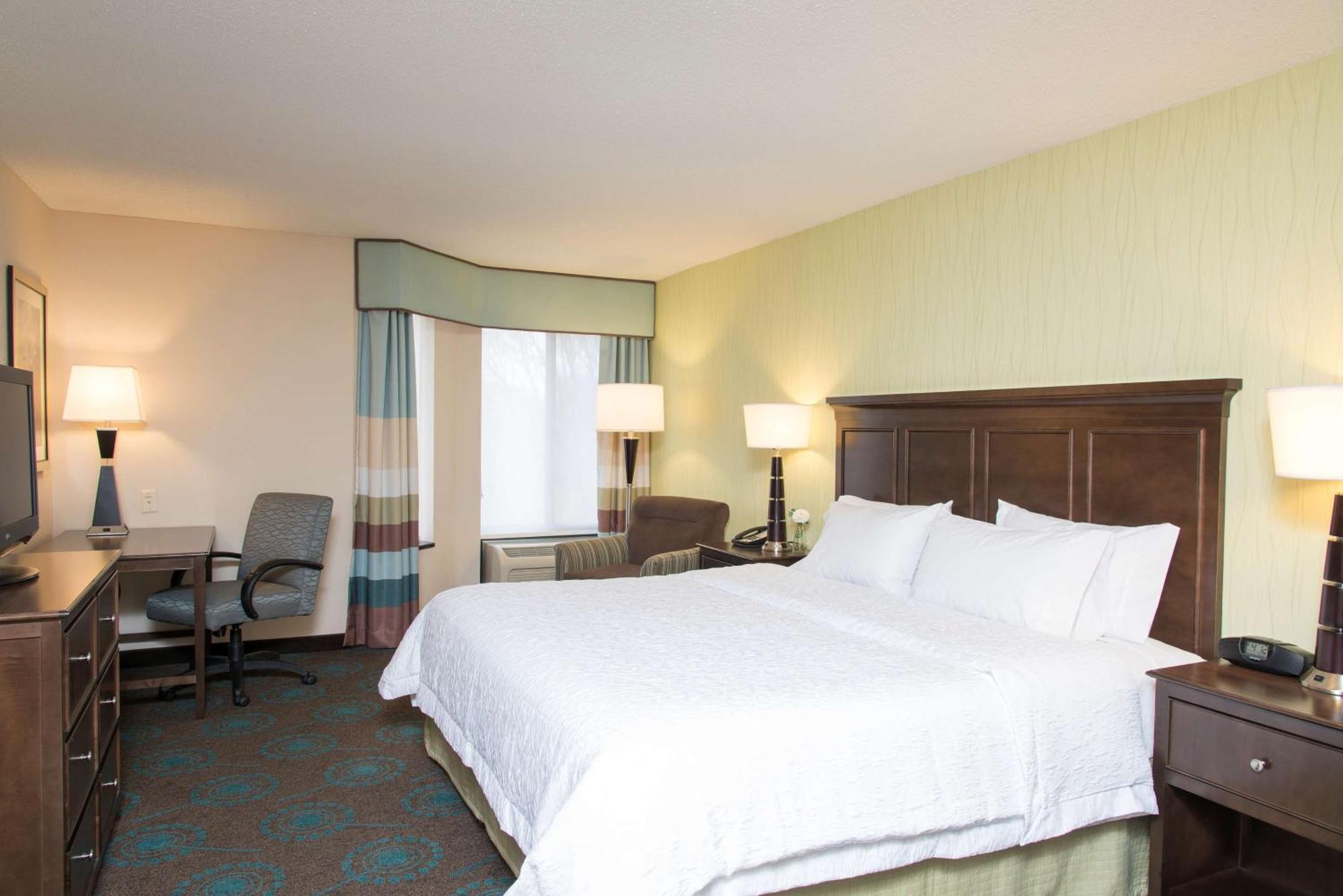 Hampton Inn & Suites Кокомо Екстериор снимка