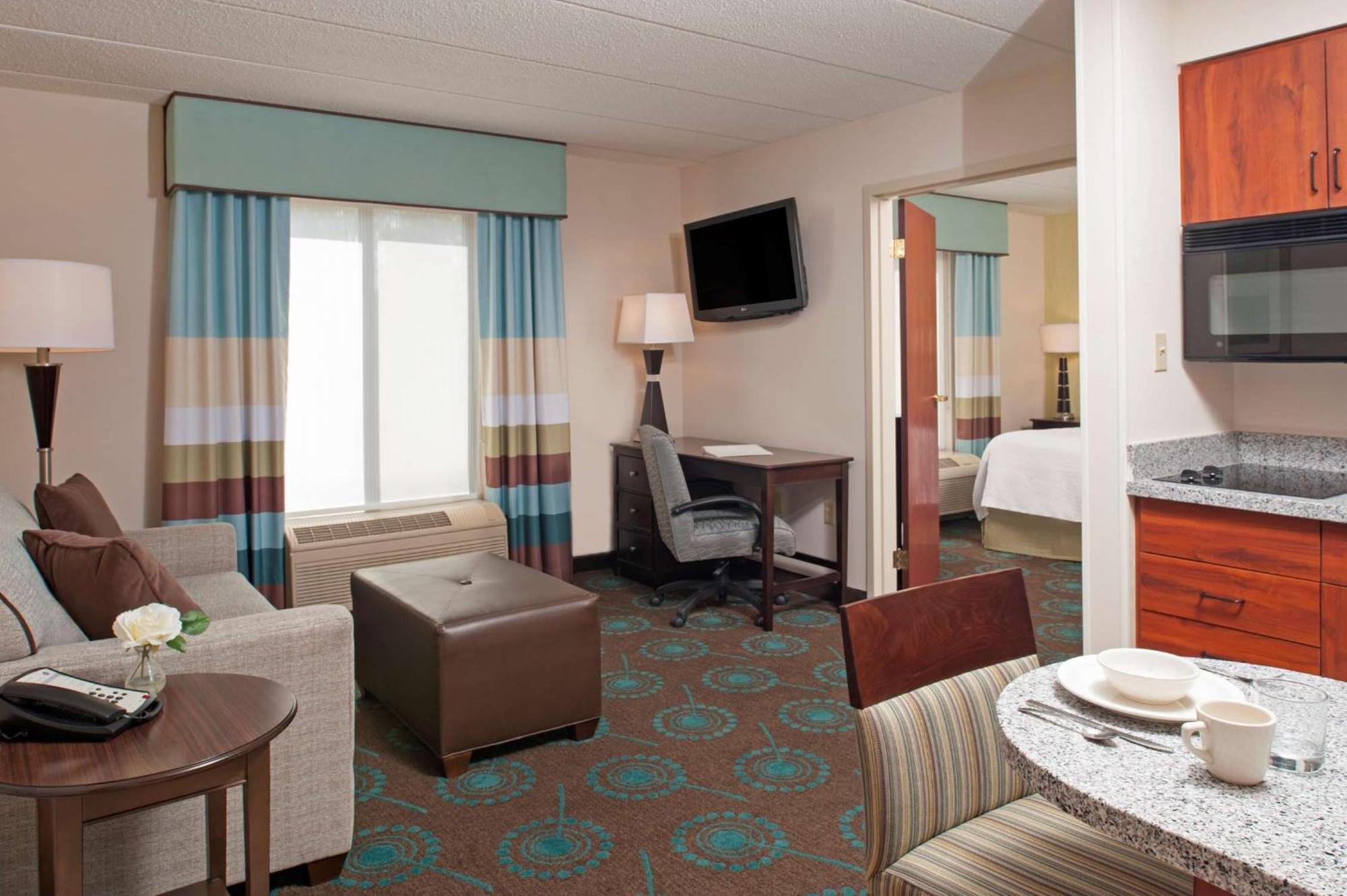 Hampton Inn & Suites Кокомо Екстериор снимка
