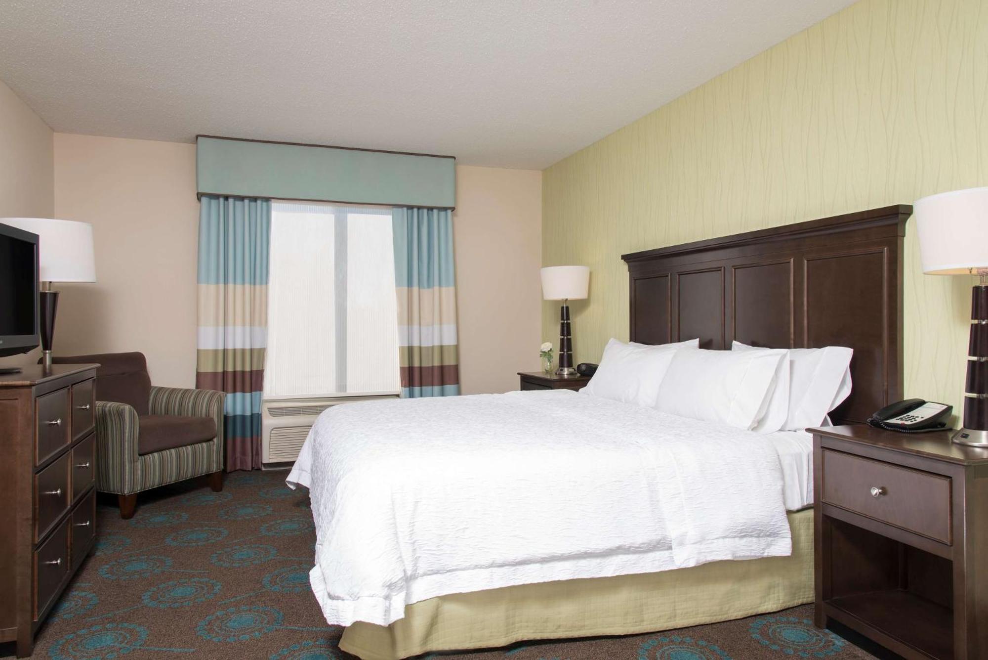 Hampton Inn & Suites Кокомо Екстериор снимка